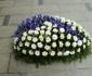 imagine 2 coroana crizanteme albe, iris mov 150